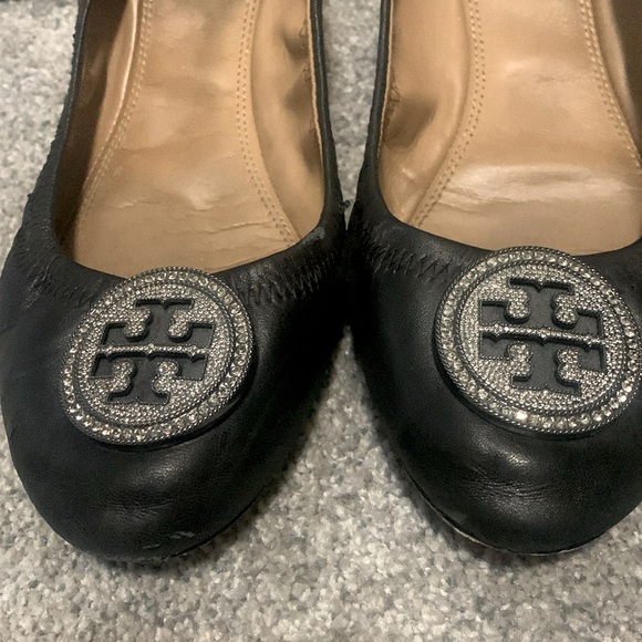 Tory Burch Shoes - Tory Burch Black Leather Ballet Flat Shoe Size 11 Silver Rhinestone emblem